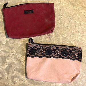 2 for 1! Lace styled Ipsy bags perfect for the spooky seasons.